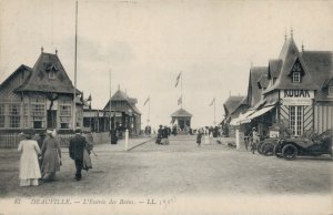 France - Deauville L'Entrée des Bains 03.27