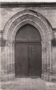 BF26385 selles sur cher  et ceglise romane  porte goth france   front/back image