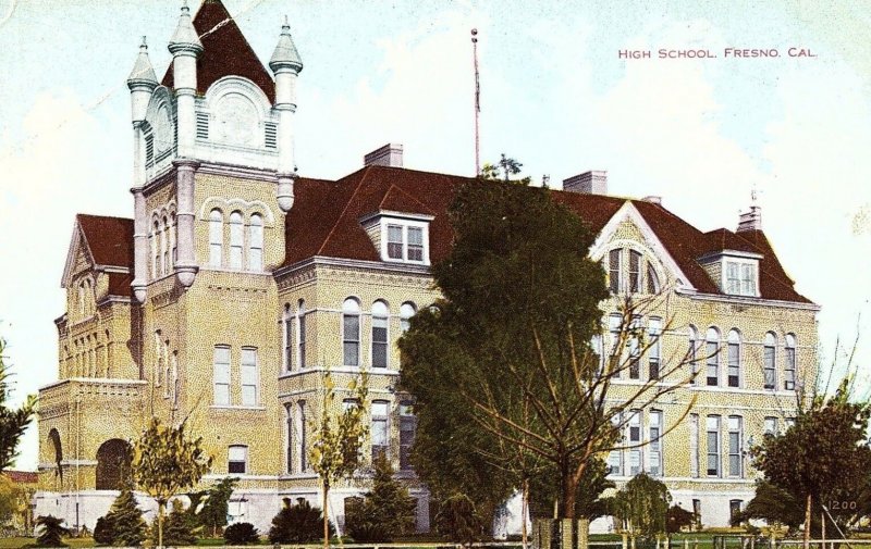 C.1910 High School, Fresno, Cal. Vintage Postcard P135