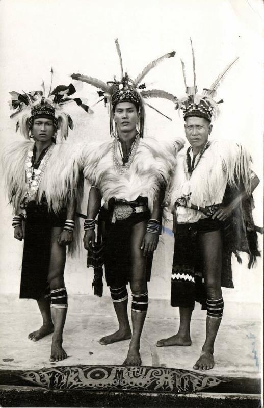 malay malaysia, BORNEO SARAWAK, Armed Native Dayak Warriors, Shield (1940s) RP