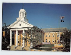 Postcard Iowa County Courthouse and Veterans Memorial Monument, Dodgeville, WI