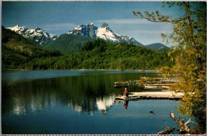 Canada Canada's Mountain Country Vintage Postcard 09.99