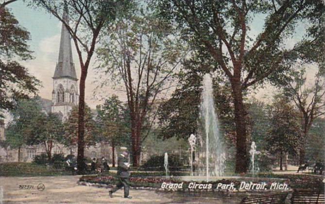 Michigan Detroit Scene In Grand Circus Park