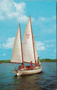 Sailing On Kentucky Lake