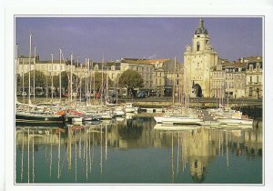 France Postcard - La Rochelle - Le Port Et La Tour De La Grosse Horloge   AB1979