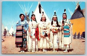 VINTAGE POSTCARD NATIVE AMERICAN FIRST NATION INDIAN MAIDENS 1970 CANADA