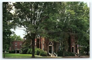 1960s SANDERSVILLE GA BAPTIST CHURCH PUB BY WEST DRUG CO UNPOSTED POSTCARD P3797