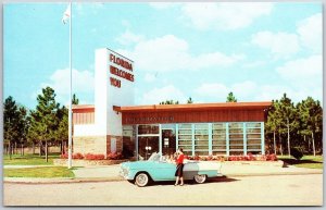 Florida Information Station Near State Line Driveway Front Building Postcard