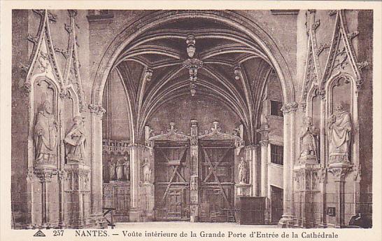 France Nantes Voute interieure de la Grande Porte d'Entree de la Cathedrale