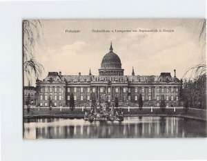 Postcard Stadtschloss u. Lustgarten mit Neptunsteich u. Gruppe Potsdam Germany