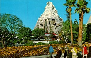 Disneyland Matterhorn Mountain