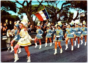 VINTAGE POSTCARD CONTINENTAL SIZE BATTLE OF THE FLOWERS CARNIVAL NICE FRANCE (N)