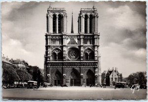 M-91784 Façade of Notre-Dame Cathedral Paris France