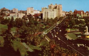 CA - Los Angeles. Lafayette Park & Wilshire Blvd