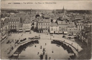 CPA VANNES-Vue générale-La Place de l'Hotel de Ville (27329)