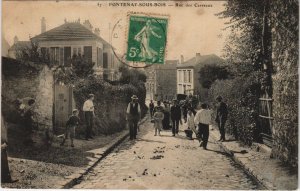 CPA FONTENAY-sous-BOIS - Rue des Carreaux (44966)