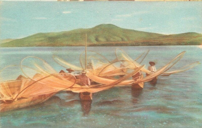 Postcard Mexico Michoacan Fishing occupation #52 23-10306