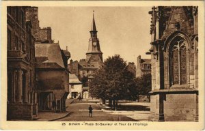 CPA DINAN Place Saint-Sauveur et Tour de l'Horloge (1147429)