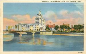 IA, Cedar Rapids, Iowa, Memorial Coliseum and Plaza, Curteich No. 7A-H2093