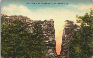 Split Rock In The Pocono Mountains Lake Harmony Pennsylvania Linen C101