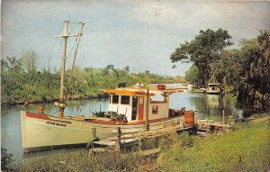 US6 USA Louisiana Bayou 1959 Jean Marie fishing vessel postcard