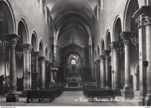 RP: TODI , Perugia , Umbria , Italy , 40-50s ; Interno della Cattedrale