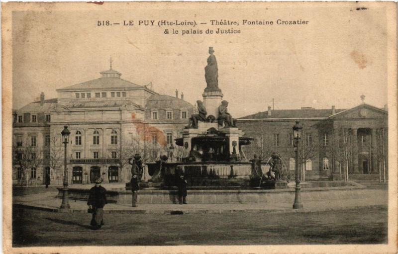 CPA AK Le PUY - Théatre Fontaine Crozatier & le palais de (588348)