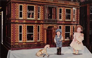 Hope Villa, Mary Merritt's Doll Museum Douglassville, Pennsylvania, USA Toy D...