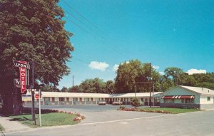 Onaway, Presque Isle County MI, Michigan - Lyon's Motel - Roadside
