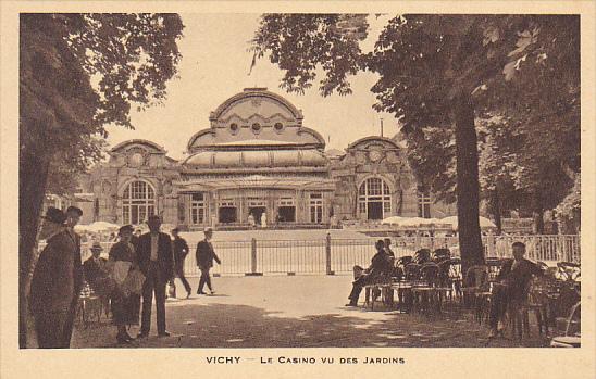 France Vichy Le Casino vu des Jardins