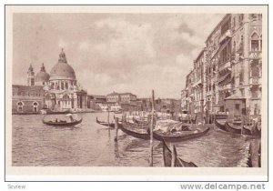 VENEZIA, Canal Grande e Chiesa della Salute, Veneto, Italy, 10-20s