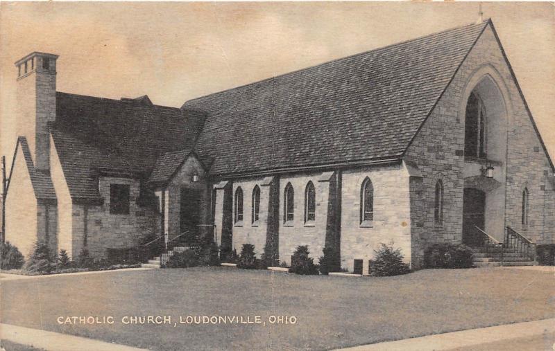 D35/ Loudonville Ohio Postcard c1940s Catholic Chruch Building