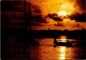 VINTAGE CONTINENTAL SIZE POSTCARD FISHING AT PORT LOUIS MAURITIUS MAILED 1979