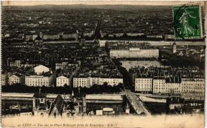 CPA LYON Vue sur la Place Bellecour prise de FOURVIERE (442743)