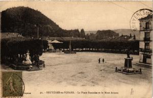CPA 91 BRUYERES-en-VOSGES La Place Stanislas et le Mont (405644)