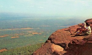 Postcard  View of Artist Rock in Scenic Hudson  Valley, NY.     T8