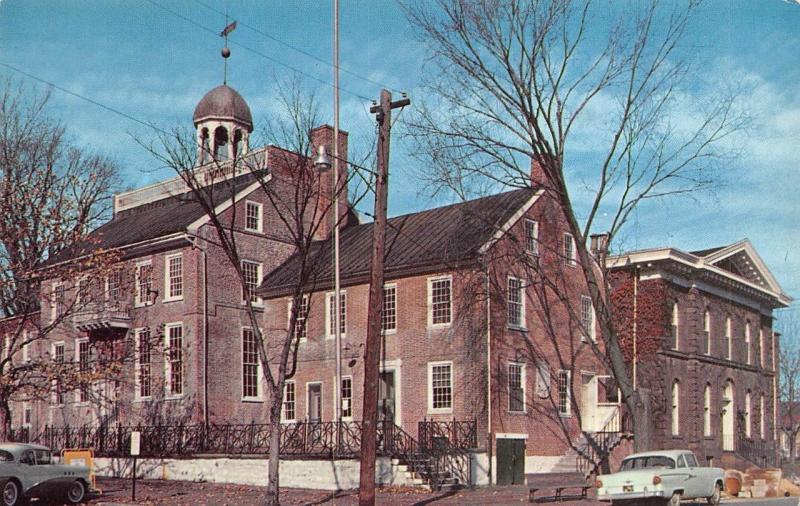 NEW CASTLE, DE Delaware  OLD COURT HOUSE 50's Cars  COURTHOUSE  Chrome Postcard