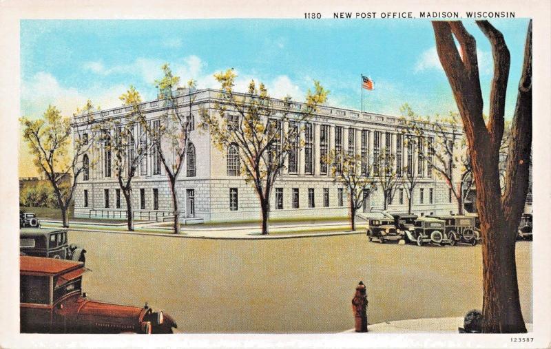 MADISON WISCONSIN~NEW POST OFFICE POSTCARD 1920s