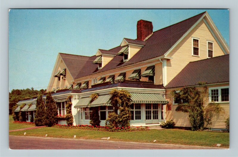 Nashua NH, Country Club, Chrome New Hampshire Postcard