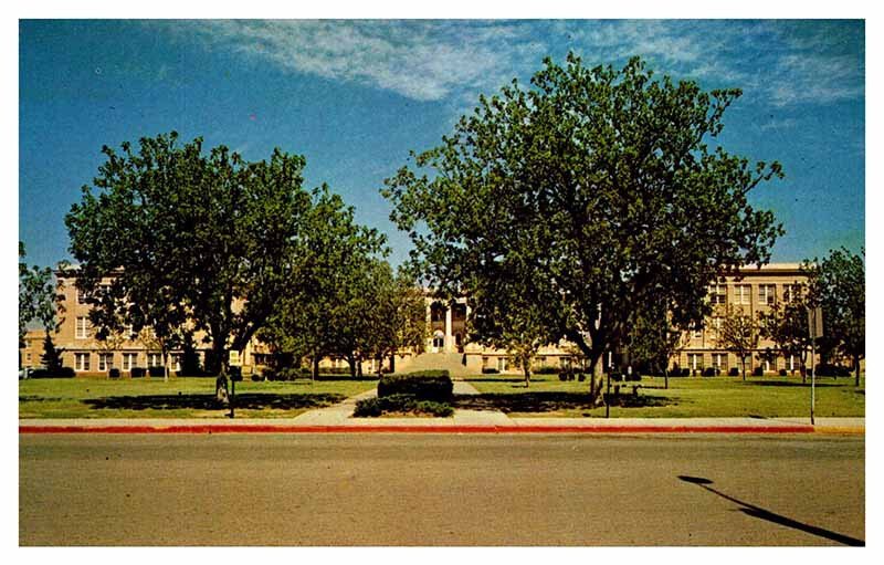 Postcard BUILDING SCENE Abilene Texas TX AQ3236