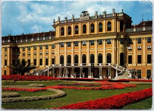 VINTAGE CONTINENTAL SIZE POSTCARD THE SCHONBRUNN CASTLE AT VIENNA AUSTRIA 1967