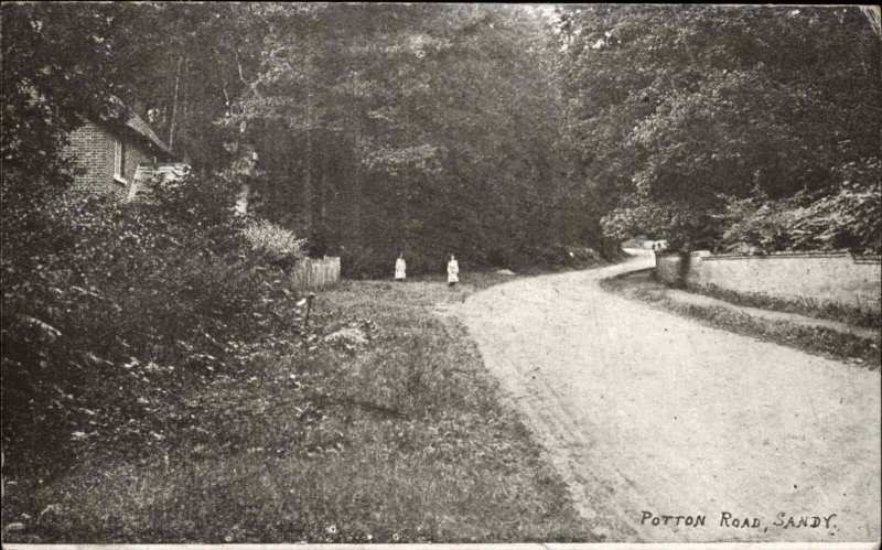 Antique Postcard Sandy BEDFORDSHIRE Potton Road