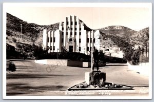 K44/ Bisbee Arizona RPPC Postcard c40-50s Copper Mining Court House 454