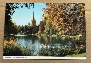 UNUSED POSTCARD - SHAKESPEARE'S AVON, STRATFORD UPON AVON, ENG