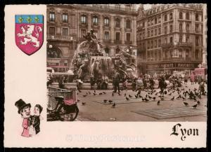 Lyon - Place des Terreaux - Fontaine Bartholdi