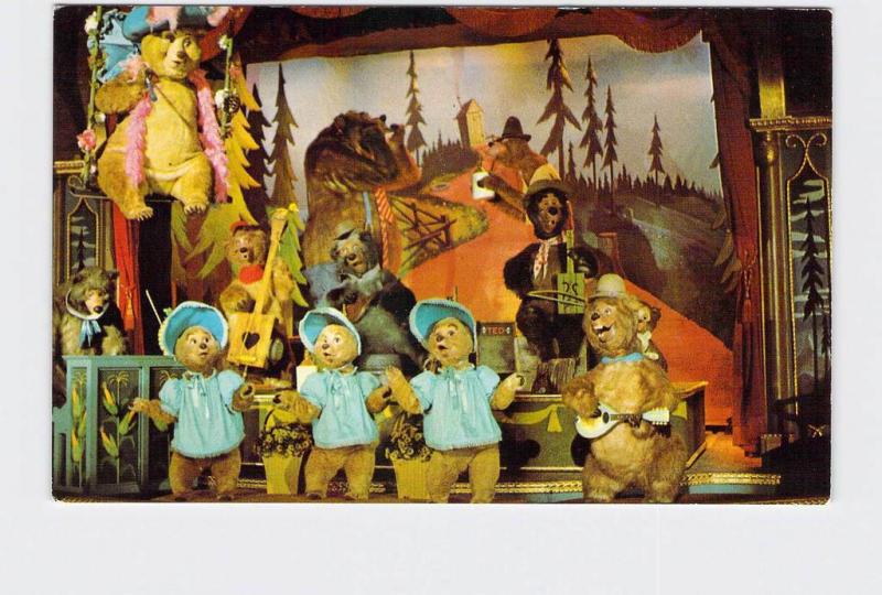 VINTAGE POSTCARD WALT DISNEY WORLD FRONTIERLAND COUNTRY BEAR JAMBOREE FULL CAST 