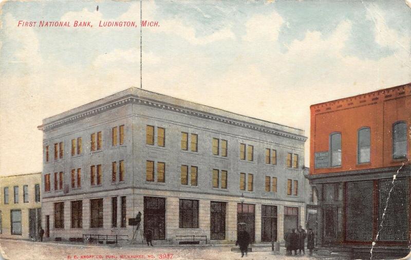 Ludington Michigan~First National Bank~Ladder on Corner~Dentists~1908 Postcard 