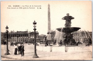 VINTAGE POSTCARD VISITORS TO LA PLACE DE LA CONCORDE PARIS FRANCE 1900s