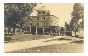 VT - Peru. Bromley House   RPPC