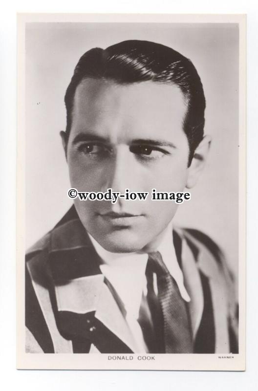 b3834 - Film Actor - Donald Cook - postcard - Picturegoer 887